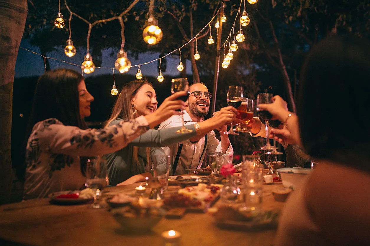 family toasting to l'chaim to life